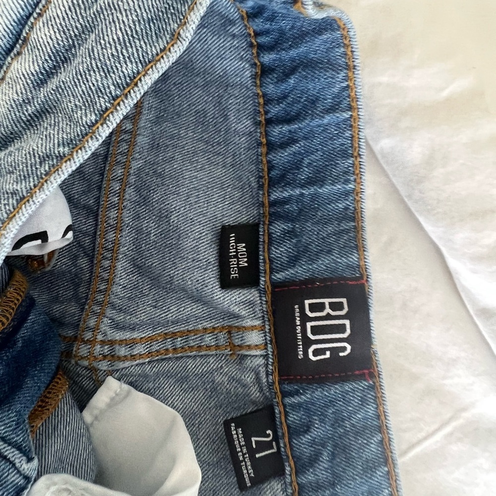 urban outfitters ripped blue jeans - Picture 3 of 3
